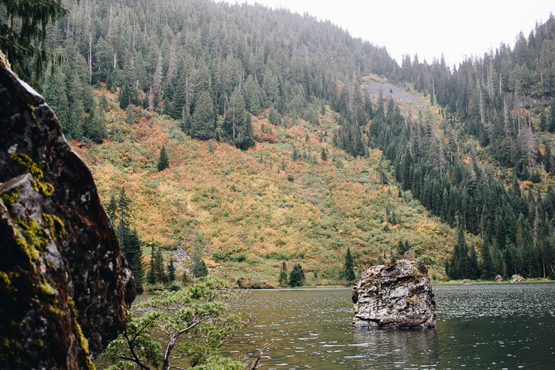 Hiking Heather Lake in WA