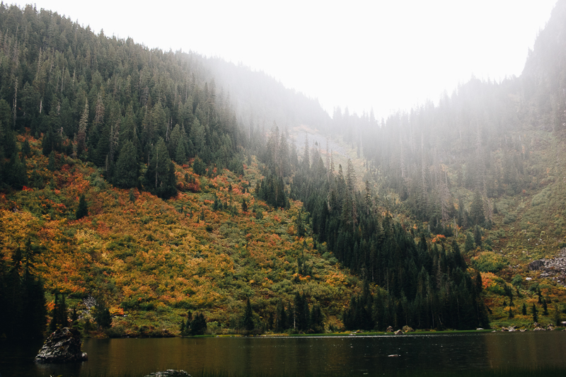 Hiking Heather Lake in WA